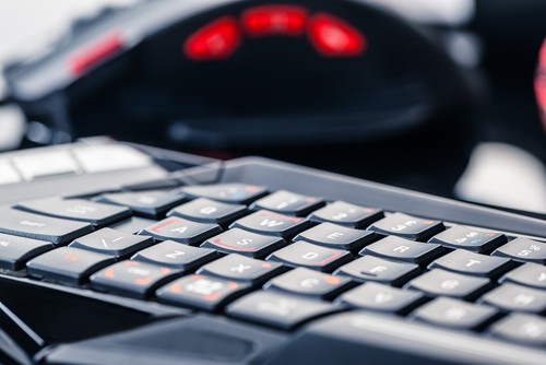 Compact Keyboard is Ideal for FPS Gaming Anywhere