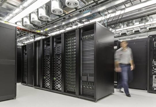 Hitachi Storage Adviser